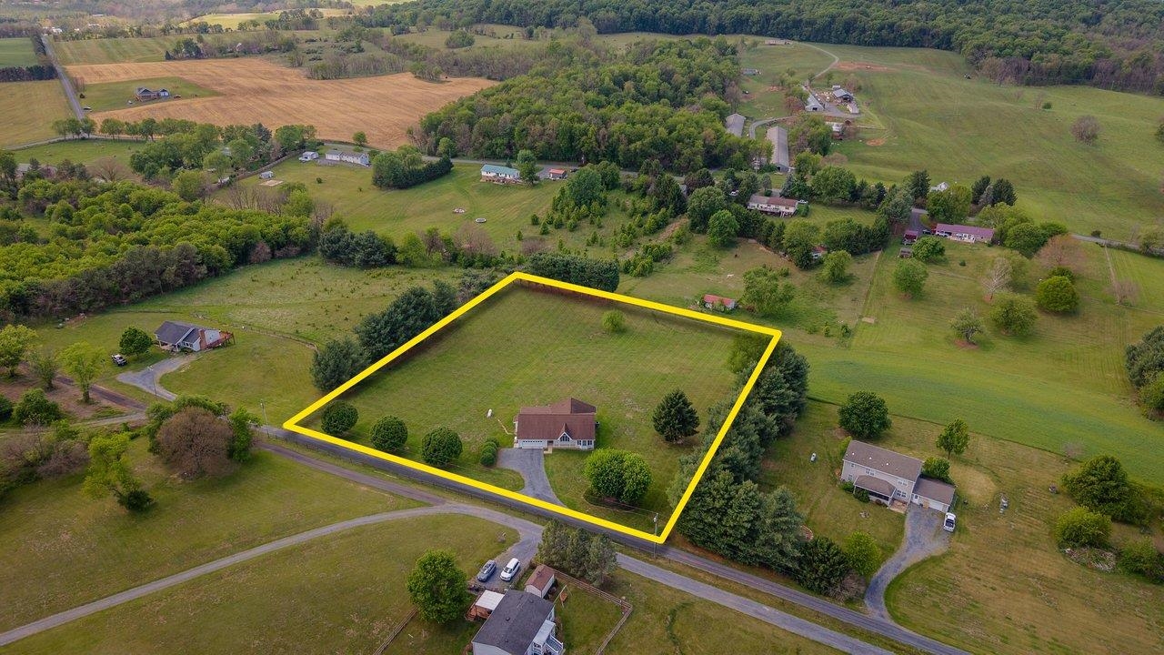 2220 PINEWOODS RD, QUICKSBURG, Virginia 22847, 3 Bedrooms Bedrooms, ,2 BathroomsBathrooms,Residential,Peaceful One-Level Living on 3.001 Private Acres,2220 PINEWOODS RD,677058 MLS # 677058