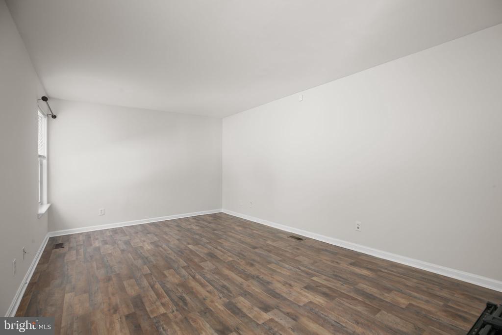 5403 OBRYANT CT, FREDERICKSBURG, Virginia 22407, 3 Bedrooms Bedrooms, ,3 BathroomsBathrooms,Residential,5403 OBRYANT CT,VASP2041274 MLS # VASP2041274