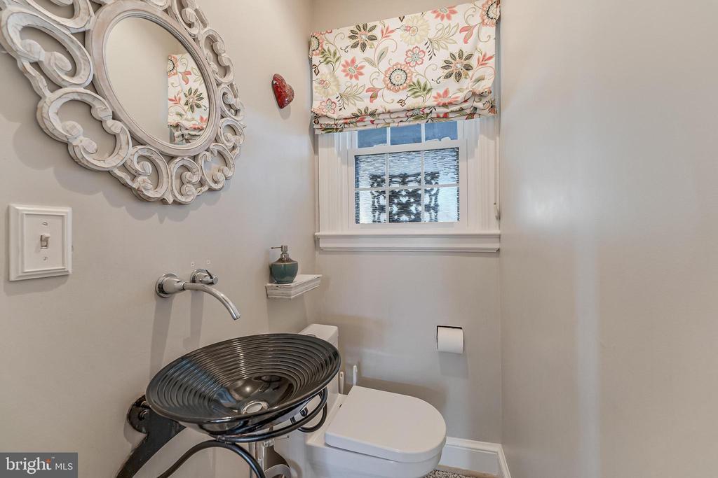 247 WATERLOO ST, WARRENTON, Virginia 20186, 3 Bedrooms Bedrooms, ,2 BathroomsBathrooms,Residential,247 WATERLOO ST,VAFQ2021684 MLS # VAFQ2021684