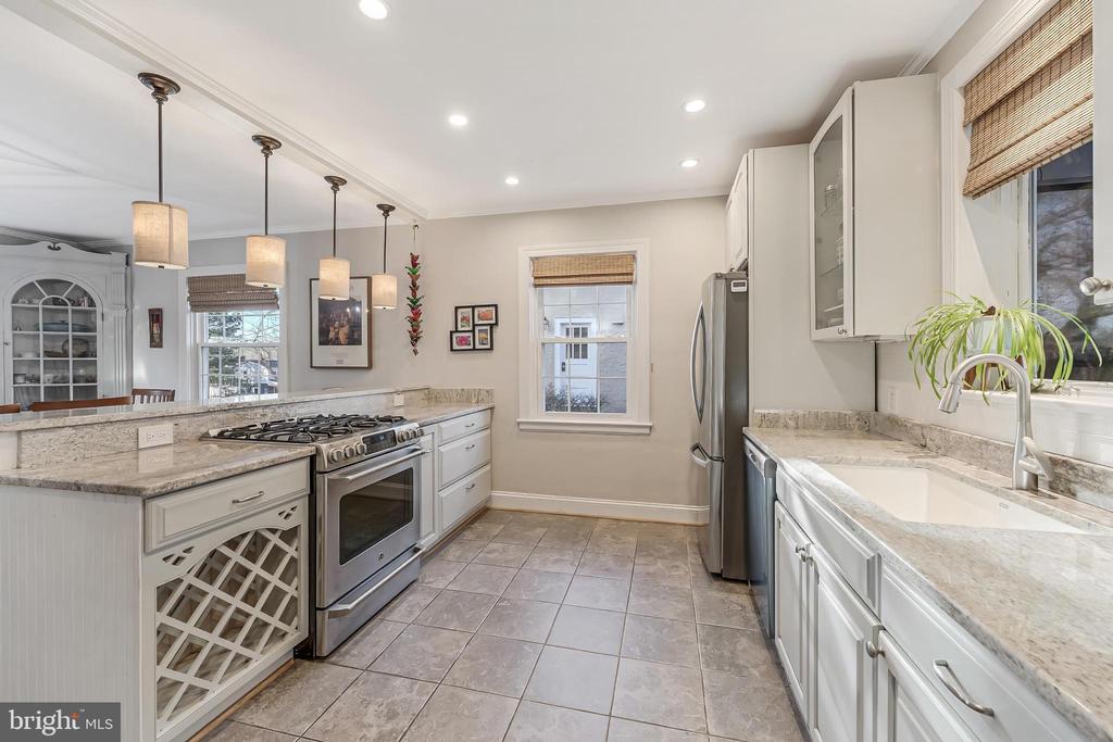 247 WATERLOO ST, WARRENTON, Virginia 20186, 3 Bedrooms Bedrooms, ,2 BathroomsBathrooms,Residential,247 WATERLOO ST,VAFQ2021684 MLS # VAFQ2021684