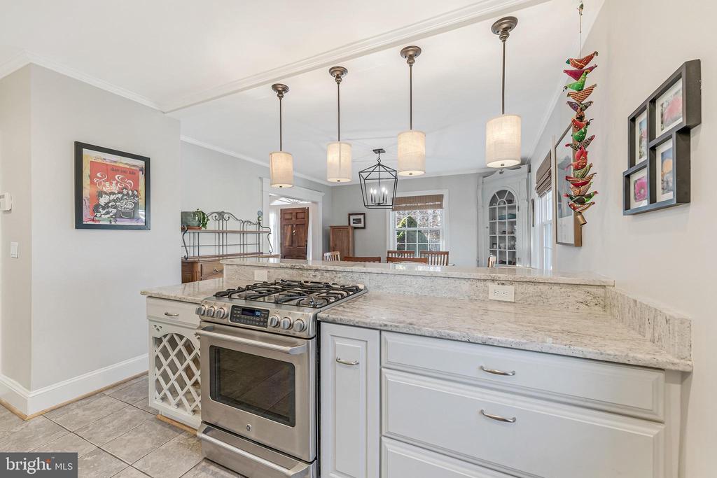 247 WATERLOO ST, WARRENTON, Virginia 20186, 3 Bedrooms Bedrooms, ,2 BathroomsBathrooms,Residential,247 WATERLOO ST,VAFQ2021684 MLS # VAFQ2021684
