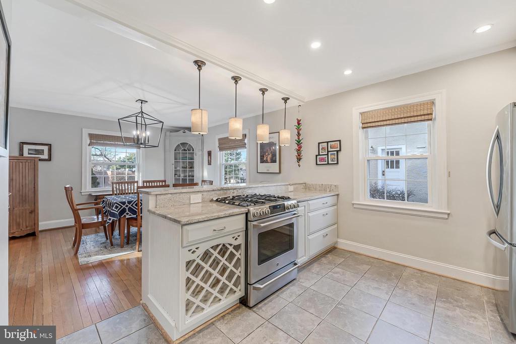 247 WATERLOO ST, WARRENTON, Virginia 20186, 3 Bedrooms Bedrooms, ,2 BathroomsBathrooms,Residential,247 WATERLOO ST,VAFQ2021684 MLS # VAFQ2021684