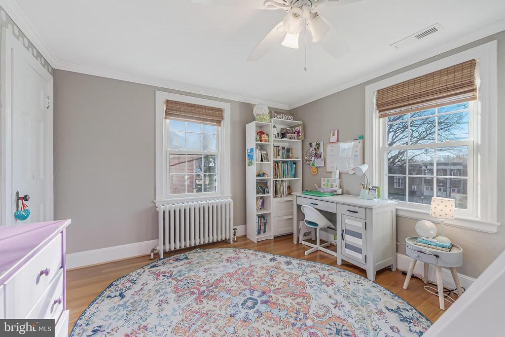247 WATERLOO ST, WARRENTON, Virginia 20186, 3 Bedrooms Bedrooms, ,2 BathroomsBathrooms,Residential,247 WATERLOO ST,VAFQ2021684 MLS # VAFQ2021684