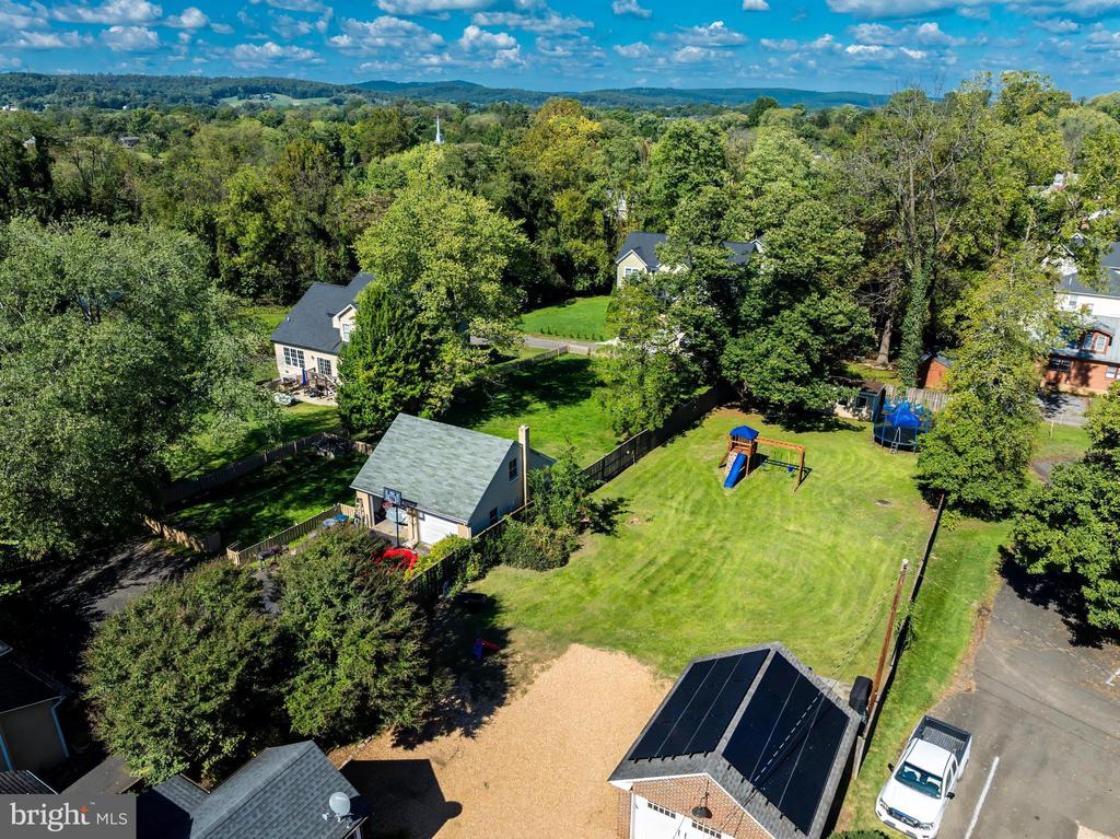 247 WATERLOO ST, WARRENTON, Virginia 20186, 3 Bedrooms Bedrooms, ,2 BathroomsBathrooms,Residential,247 WATERLOO ST,VAFQ2021684 MLS # VAFQ2021684