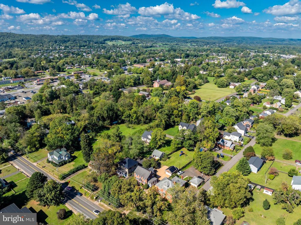 247 WATERLOO ST, WARRENTON, Virginia 20186, 3 Bedrooms Bedrooms, ,2 BathroomsBathrooms,Residential,247 WATERLOO ST,VAFQ2021684 MLS # VAFQ2021684