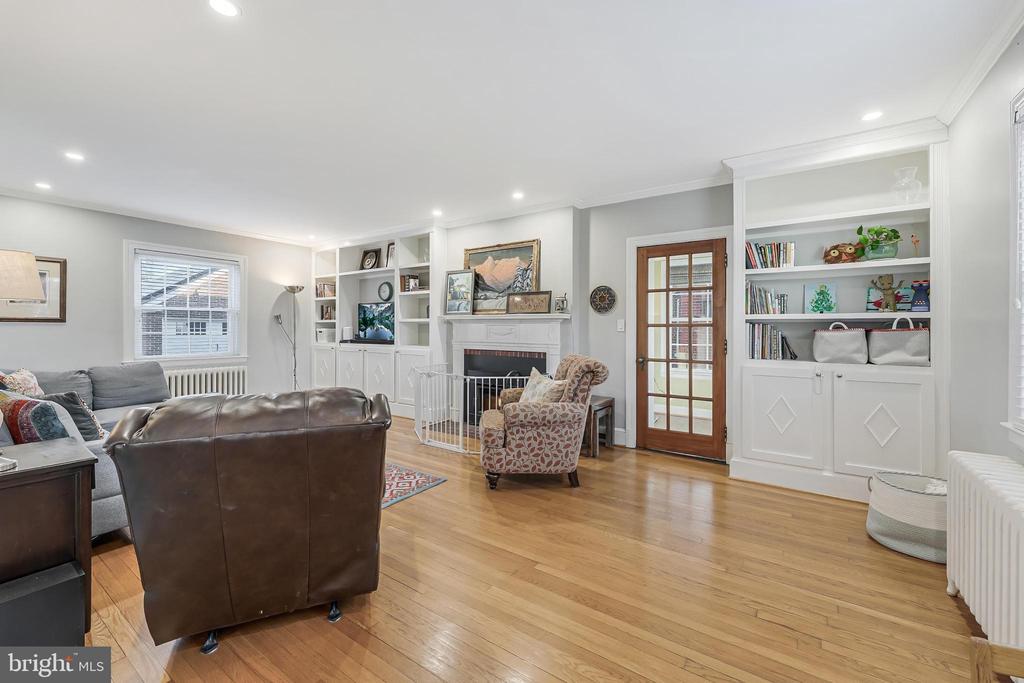247 WATERLOO ST, WARRENTON, Virginia 20186, 3 Bedrooms Bedrooms, ,2 BathroomsBathrooms,Residential,247 WATERLOO ST,VAFQ2021684 MLS # VAFQ2021684