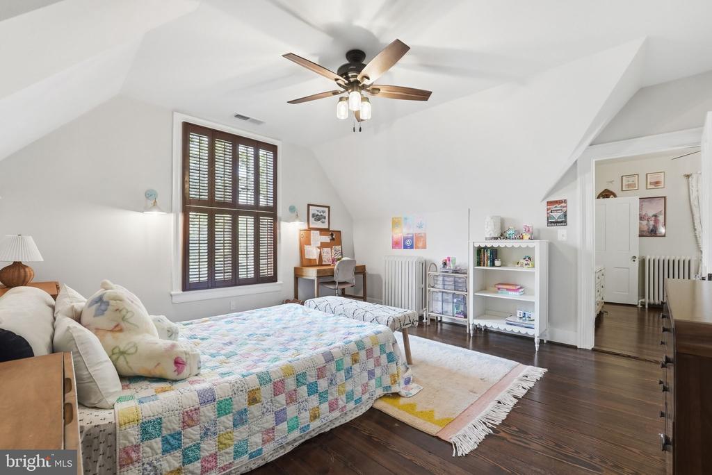 320 CULPEPER ST, WARRENTON, Virginia 20186, 3 Bedrooms Bedrooms, ,3 BathroomsBathrooms,Residential,320 CULPEPER ST,VAFQ2021822 MLS # VAFQ2021822 320 CULPEPER ST, WARRENTON, Virginia 20186, 3 Bedrooms Bedrooms, ,3 BathroomsBathrooms,Residential,320 CULPEPER ST,VAFQ2021822 MLS # VAFQ2021822