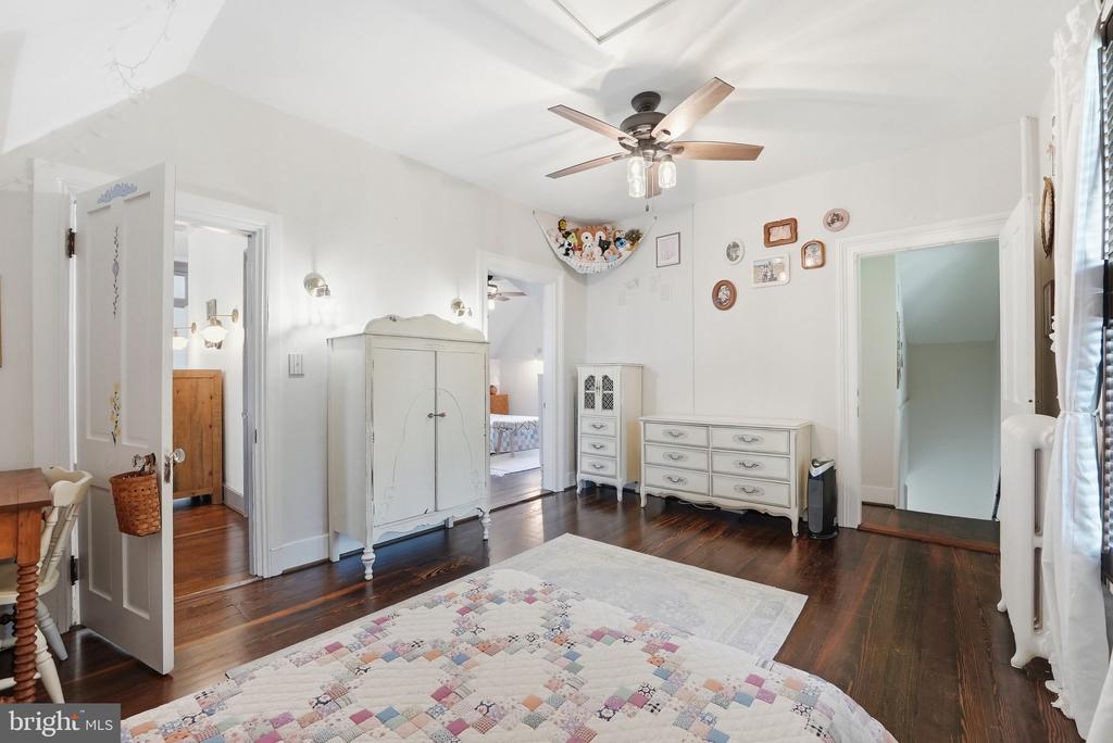 320 CULPEPER ST, WARRENTON, Virginia 20186, 3 Bedrooms Bedrooms, ,3 BathroomsBathrooms,Residential,320 CULPEPER ST,VAFQ2021822 MLS # VAFQ2021822 320 CULPEPER ST, WARRENTON, Virginia 20186, 3 Bedrooms Bedrooms, ,3 BathroomsBathrooms,Residential,320 CULPEPER ST,VAFQ2021822 MLS # VAFQ2021822