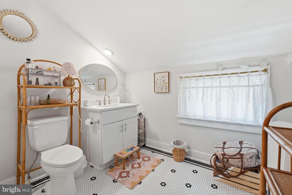 320 CULPEPER ST, WARRENTON, Virginia 20186, 3 Bedrooms Bedrooms, ,3 BathroomsBathrooms,Residential,320 CULPEPER ST,VAFQ2021822 MLS # VAFQ2021822 320 CULPEPER ST, WARRENTON, Virginia 20186, 3 Bedrooms Bedrooms, ,3 BathroomsBathrooms,Residential,320 CULPEPER ST,VAFQ2021822 MLS # VAFQ2021822