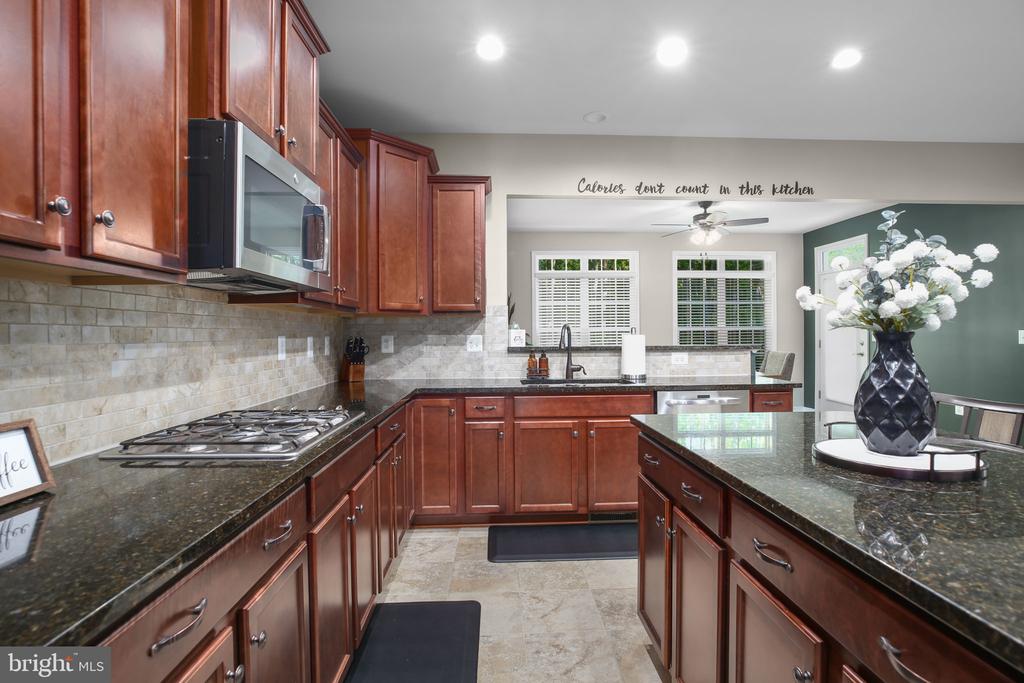 11213 KAILEE LN, SPOTSYLVANIA, Virginia 22553, 5 Bedrooms Bedrooms, ,4 BathroomsBathrooms,Residential,11213 KAILEE LN,VASP2041574 MLS # VASP2041574