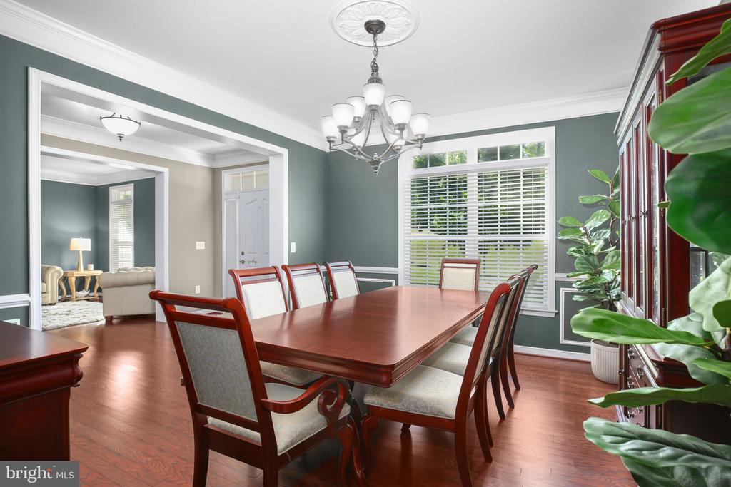 11213 KAILEE LN, SPOTSYLVANIA, Virginia 22553, 5 Bedrooms Bedrooms, ,4 BathroomsBathrooms,Residential,11213 KAILEE LN,VASP2041574 MLS # VASP2041574