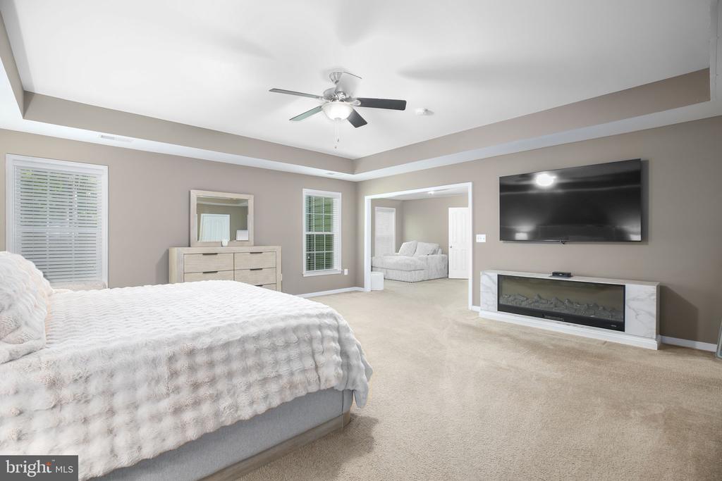 11213 KAILEE LN, SPOTSYLVANIA, Virginia 22553, 5 Bedrooms Bedrooms, ,4 BathroomsBathrooms,Residential,11213 KAILEE LN,VASP2041574 MLS # VASP2041574