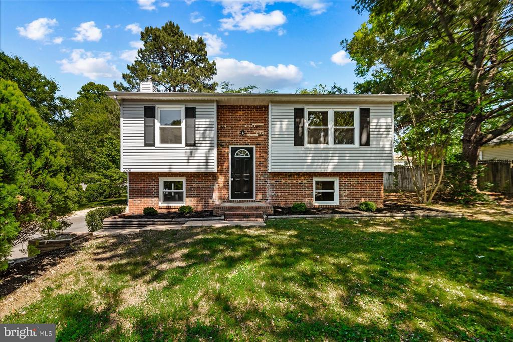 2128 HAMWAY DR, FREDERICKSBURG, Virginia 22407, 3 Bedrooms Bedrooms, ,2 BathroomsBathrooms,Residential,MILL GARDEN,2128 HAMWAY DR,VASP2041710 MLS # VASP2041710