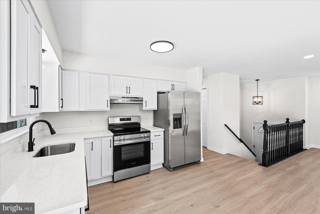 2128 HAMWAY DR, FREDERICKSBURG, Virginia 22407, 3 Bedrooms Bedrooms, ,2 BathroomsBathrooms,Residential,MILL GARDEN,2128 HAMWAY DR,VASP2041710 MLS # VASP2041710