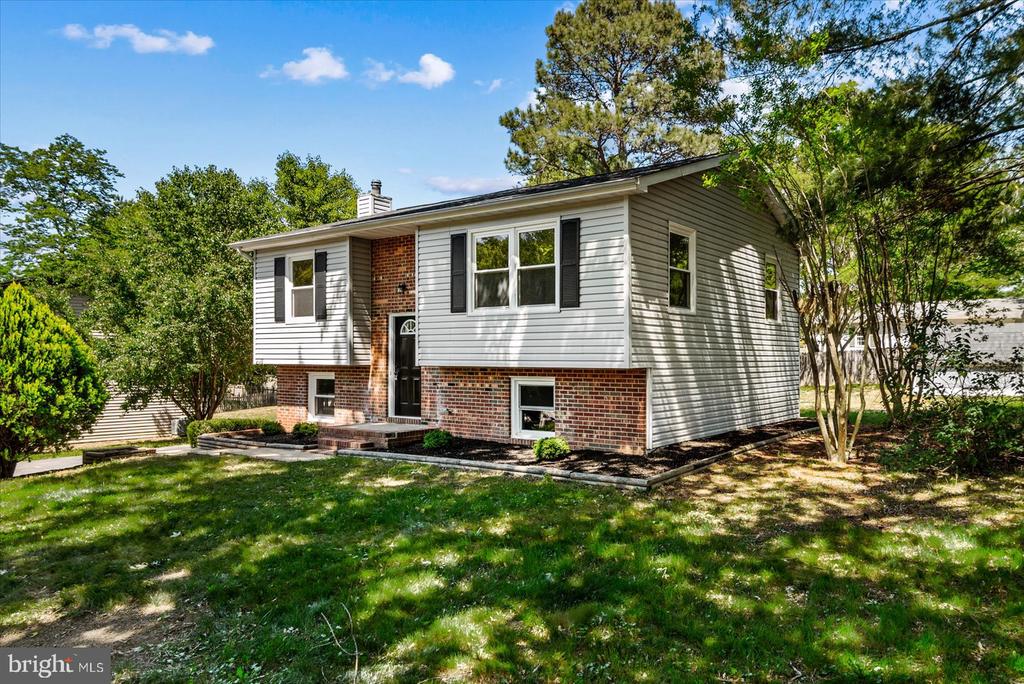 2128 HAMWAY DR, FREDERICKSBURG, Virginia 22407, 3 Bedrooms Bedrooms, ,2 BathroomsBathrooms,Residential,MILL GARDEN,2128 HAMWAY DR,VASP2041710 MLS # VASP2041710
