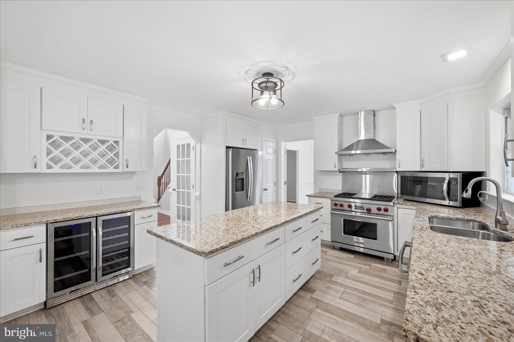 10403 COLECHESTER ST, FREDERICKSBURG, Virginia 22408, 5 Bedrooms Bedrooms, ,3 BathroomsBathrooms,Residential,10403 COLECHESTER ST,VASP2041734 MLS # VASP2041734