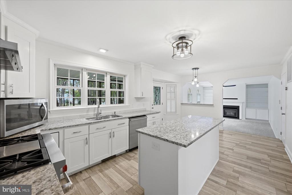 10403 COLECHESTER ST, FREDERICKSBURG, Virginia 22408, 5 Bedrooms Bedrooms, ,3 BathroomsBathrooms,Residential,10403 COLECHESTER ST,VASP2041734 MLS # VASP2041734
