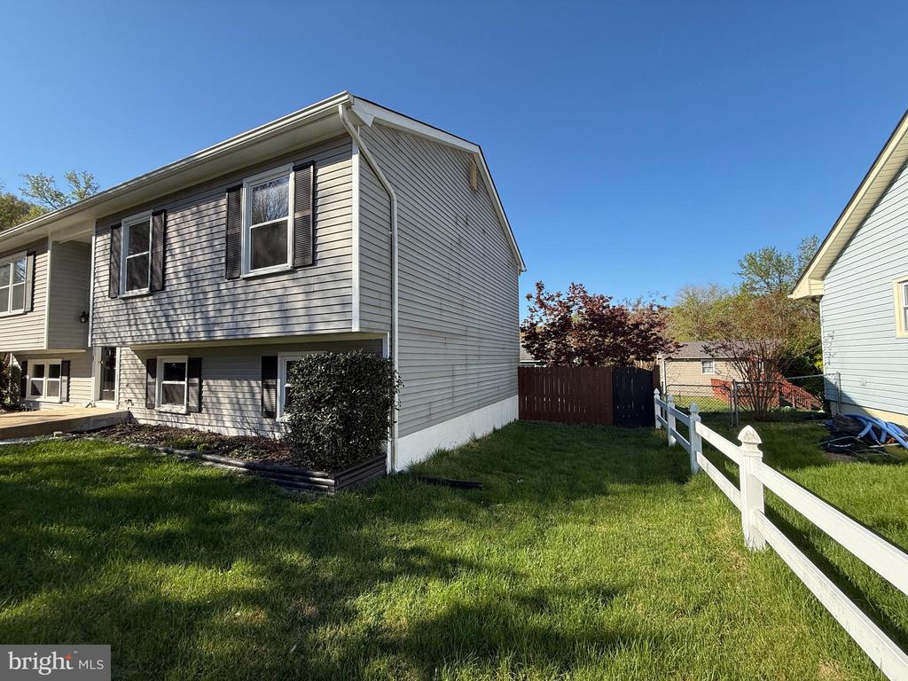 4 JENBECK CT, FREDERICKSBURG, Virginia 22407, 5 Bedrooms Bedrooms, ,3 BathroomsBathrooms,Residential,4 JENBECK CT,VASP2040896 MLS # VASP2040896