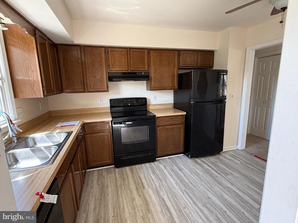 4 JENBECK CT, FREDERICKSBURG, Virginia 22407, 5 Bedrooms Bedrooms, ,3 BathroomsBathrooms,Residential,4 JENBECK CT,VASP2040896 MLS # VASP2040896