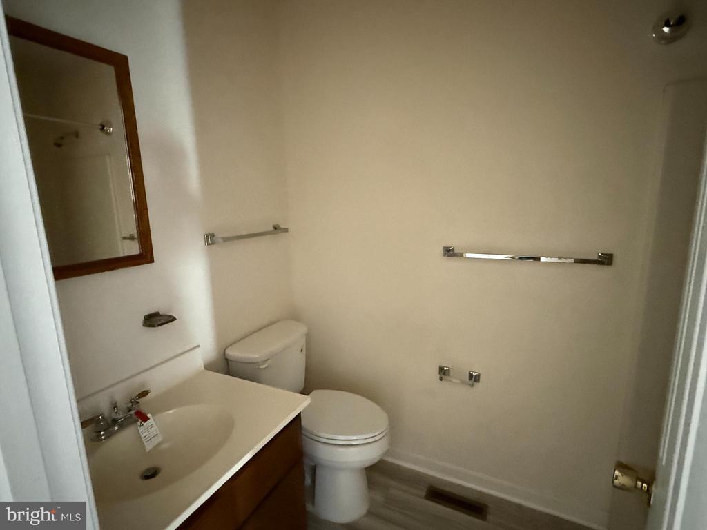 4 JENBECK CT, FREDERICKSBURG, Virginia 22407, 5 Bedrooms Bedrooms, ,3 BathroomsBathrooms,Residential,4 JENBECK CT,VASP2040896 MLS # VASP2040896