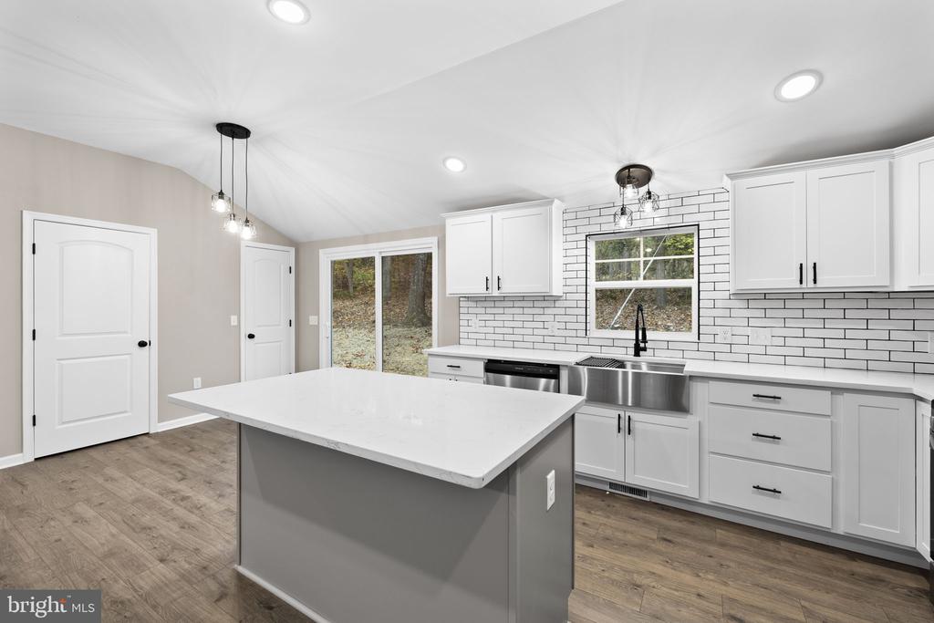 8611 ENGLEMAN LN, SPOTSYLVANIA, Virginia 22551, 3 Bedrooms Bedrooms, ,2 BathroomsBathrooms,Residential,8611 ENGLEMAN LN,VASP2041876 MLS # VASP2041876