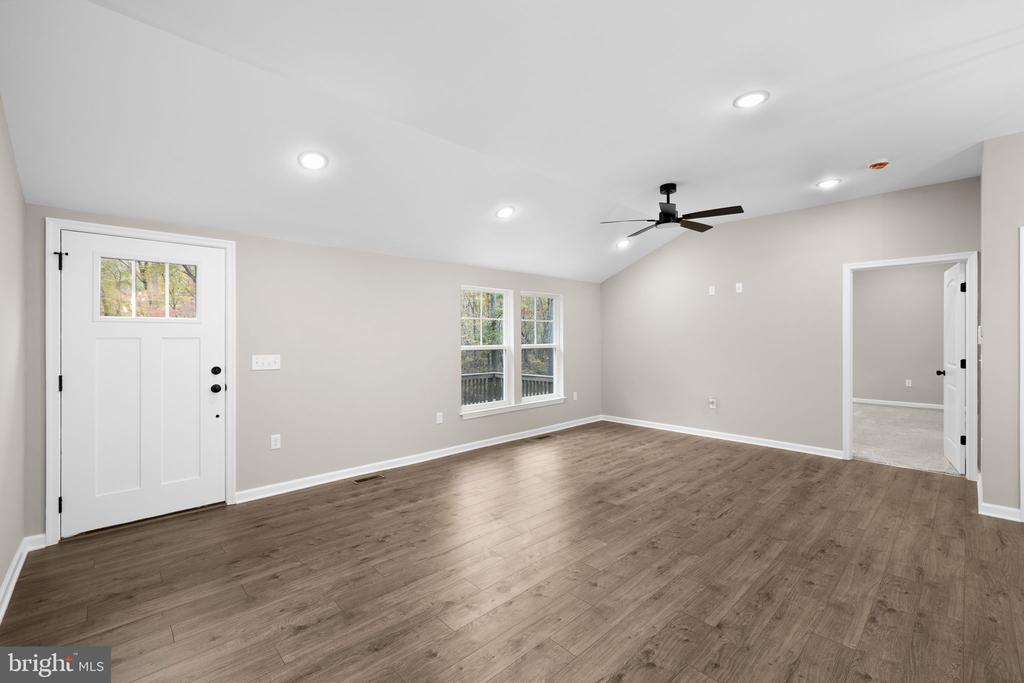 8611 ENGLEMAN LN, SPOTSYLVANIA, Virginia 22551, 3 Bedrooms Bedrooms, ,2 BathroomsBathrooms,Residential,8611 ENGLEMAN LN,VASP2041876 MLS # VASP2041876