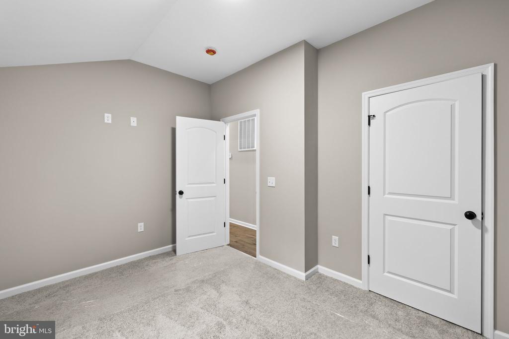 8611 ENGLEMAN LN, SPOTSYLVANIA, Virginia 22551, 3 Bedrooms Bedrooms, ,2 BathroomsBathrooms,Residential,8611 ENGLEMAN LN,VASP2041876 MLS # VASP2041876