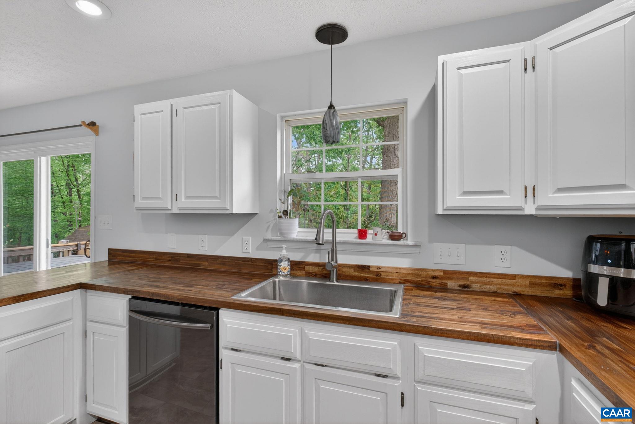122 MISTIE RIDGE LN, PALMYRA, Virginia 22963, 4 Bedrooms Bedrooms, ,3 BathroomsBathrooms,Residential,122 MISTIE RIDGE LN,676709 MLS # 676709 122 MISTIE RIDGE LN, PALMYRA, Virginia 22963, 4 Bedrooms Bedrooms, ,3 BathroomsBathrooms,Residential,122 MISTIE RIDGE LN,676709 MLS # 676709