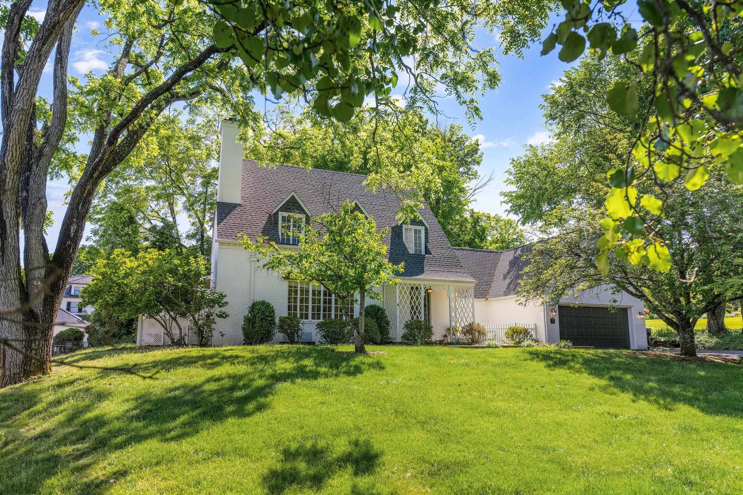 41 RIDGEVIEW RD, STAUNTON, Virginia 24401, 4 Bedrooms Bedrooms, ,3 BathroomsBathrooms,Residential,41 RIDGEVIEW RD,677074 MLS # 677074