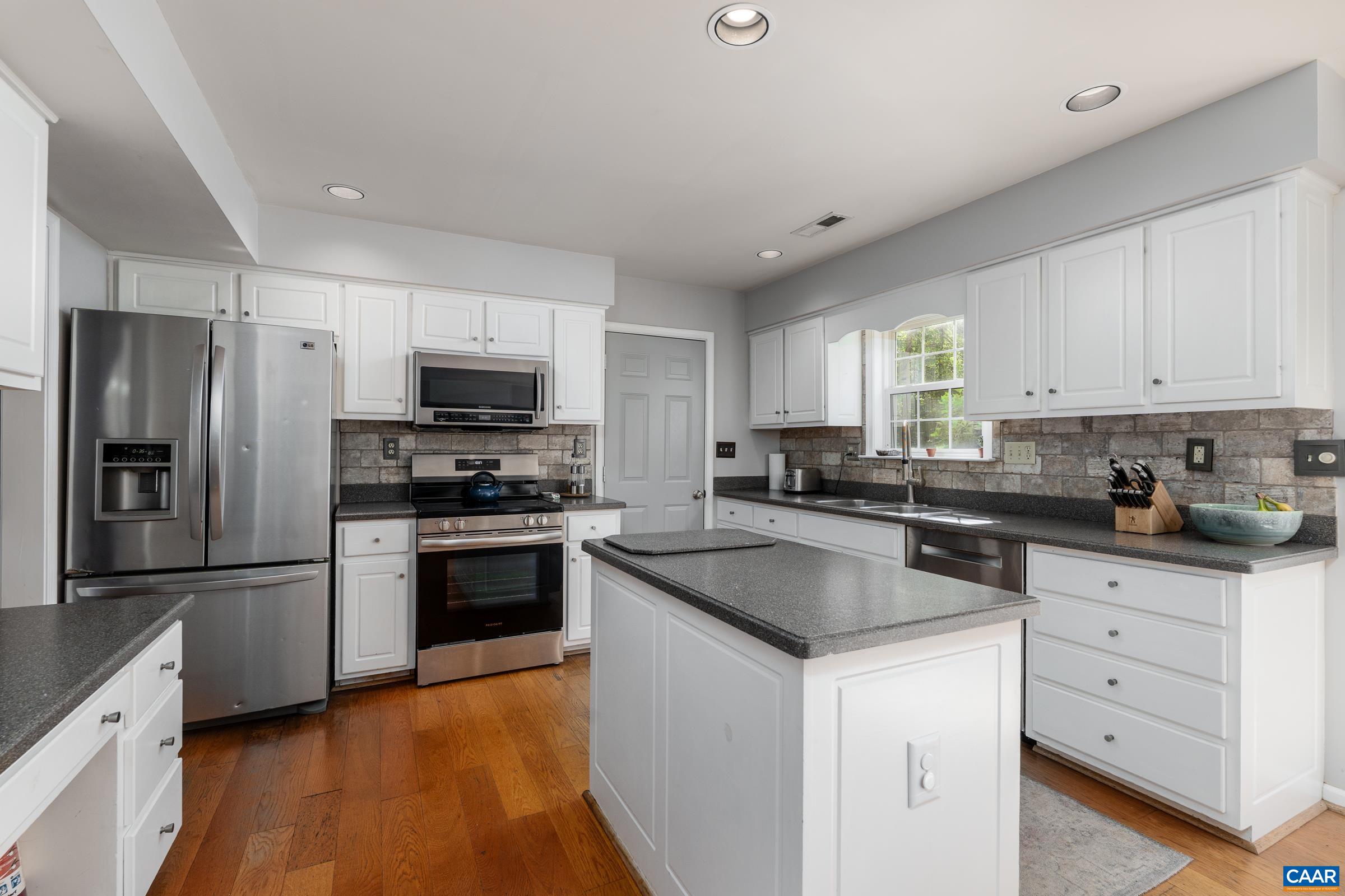 5408 CORY CT, CHARLOTTESVILLE, Virginia 22903, 4 Bedrooms Bedrooms, ,2 BathroomsBathrooms,Residential,5408 CORY CT,677080 MLS # 677080