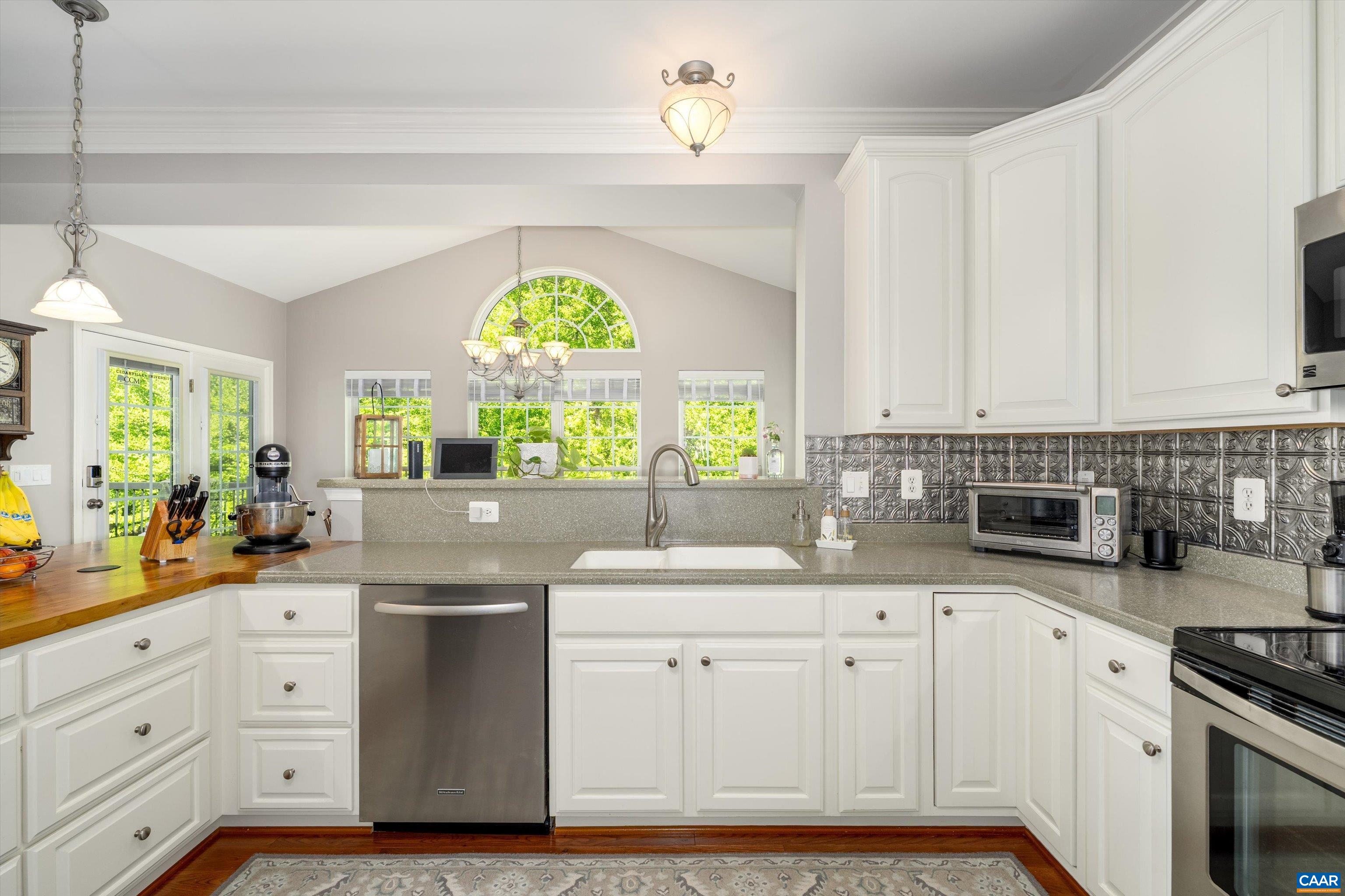 5366 PARK RD, CROZET, Virginia 22932, 4 Bedrooms Bedrooms, ,3 BathroomsBathrooms,Residential,5366 PARK RD,677081 MLS # 677081