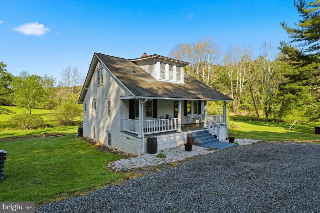 24 SUNDOWN LN, BOSTON, Virginia 22713, 3 Bedrooms Bedrooms, ,2 BathroomsBathrooms,Residential,24 SUNDOWN LN,VARP2002612 MLS # VARP2002612