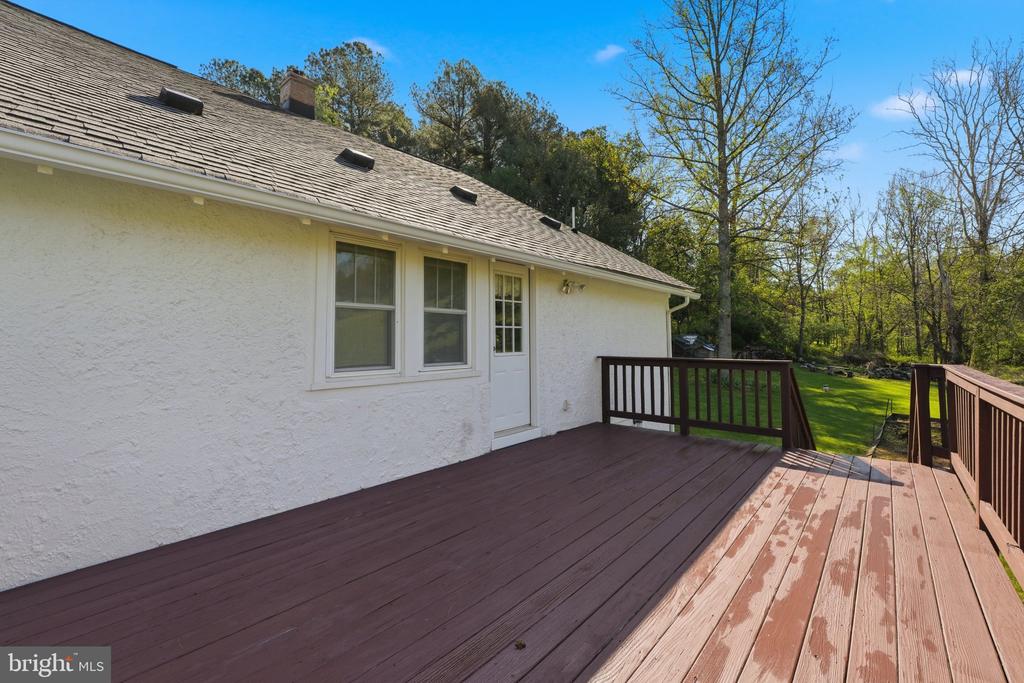 24 SUNDOWN LN, BOSTON, Virginia 22713, 3 Bedrooms Bedrooms, ,2 BathroomsBathrooms,Residential,24 SUNDOWN LN,VARP2002612 MLS # VARP2002612
