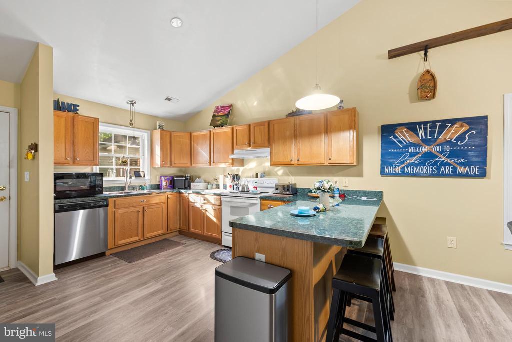 239 OAKWOOD DR, MINERAL, Virginia 23117, 2 Bedrooms Bedrooms, ,2 BathroomsBathrooms,Residential,239 OAKWOOD DR,VALA2009850 MLS # VALA2009850