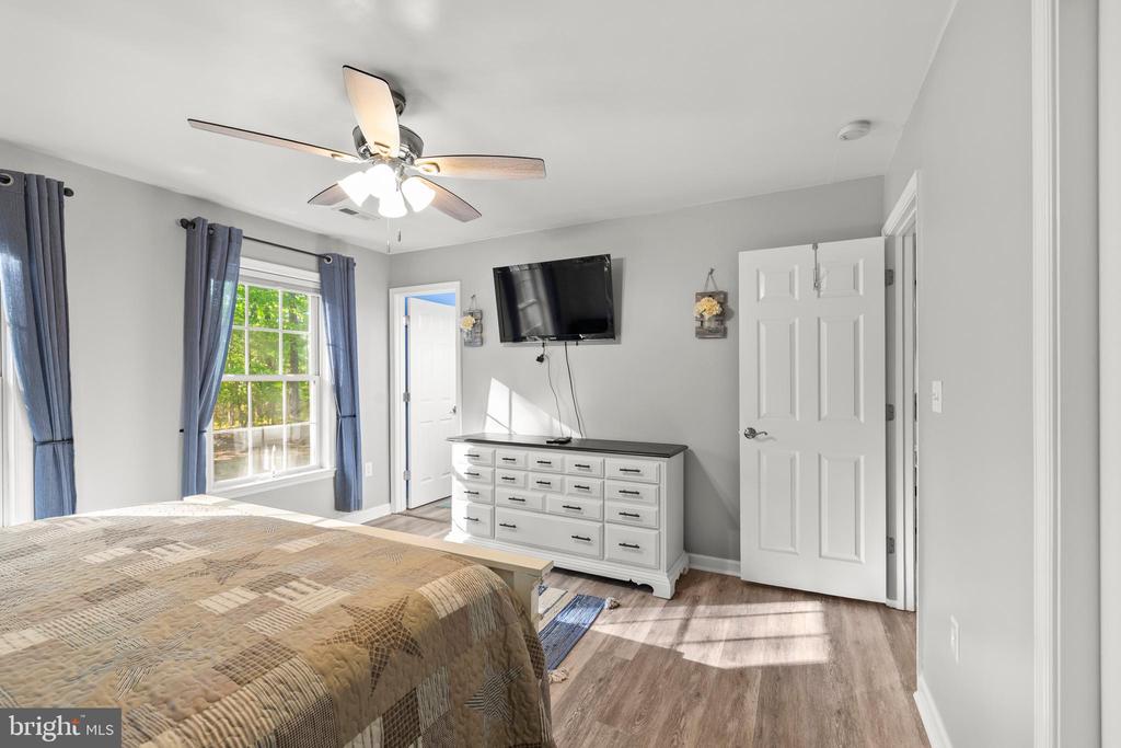 239 OAKWOOD DR, MINERAL, Virginia 23117, 2 Bedrooms Bedrooms, ,2 BathroomsBathrooms,Residential,239 OAKWOOD DR,VALA2009850 MLS # VALA2009850