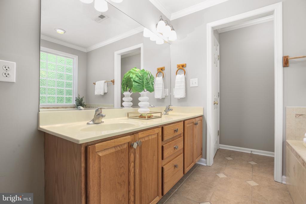 9009 SNOWY EGRET CT, SPOTSYLVANIA, Virginia 22553, 5 Bedrooms Bedrooms, ,3 BathroomsBathrooms,Residential,9009 SNOWY EGRET CT,VASP2041772 MLS # VASP2041772