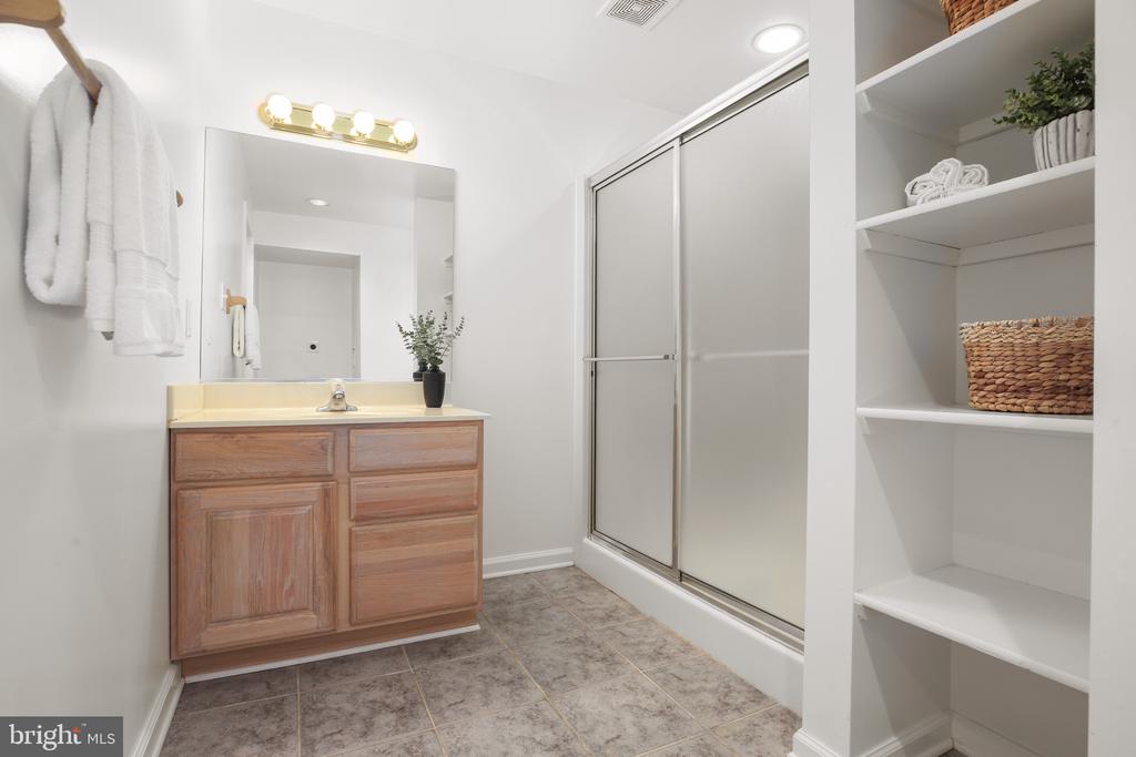 9009 SNOWY EGRET CT, SPOTSYLVANIA, Virginia 22553, 5 Bedrooms Bedrooms, ,3 BathroomsBathrooms,Residential,9009 SNOWY EGRET CT,VASP2041772 MLS # VASP2041772