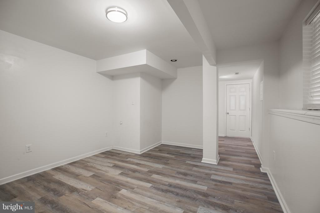 9009 SNOWY EGRET CT, SPOTSYLVANIA, Virginia 22553, 5 Bedrooms Bedrooms, ,3 BathroomsBathrooms,Residential,9009 SNOWY EGRET CT,VASP2041772 MLS # VASP2041772