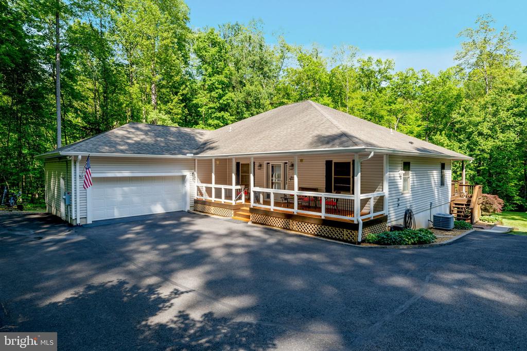 248 OAKWOOD DR, MINERAL, Virginia 23117, 3 Bedrooms Bedrooms, ,3 BathroomsBathrooms,Residential,248 OAKWOOD DR,VALA2009776 MLS # VALA2009776