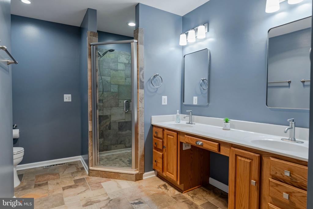 248 OAKWOOD DR, MINERAL, Virginia 23117, 3 Bedrooms Bedrooms, ,3 BathroomsBathrooms,Residential,248 OAKWOOD DR,VALA2009776 MLS # VALA2009776