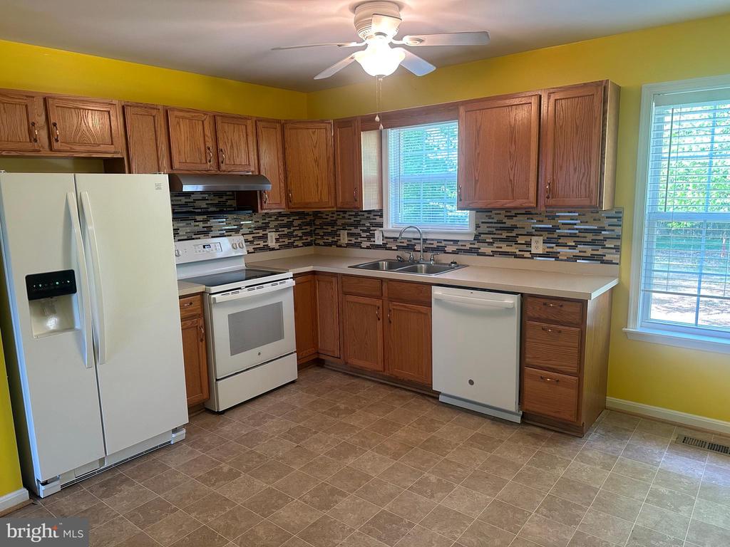 26116 OLD OFFICE RD, CULPEPER, Virginia 22701, 3 Bedrooms Bedrooms, ,2 BathroomsBathrooms,Residential,26116 OLD OFFICE RD,VAOR2014076 MLS # VAOR2014076