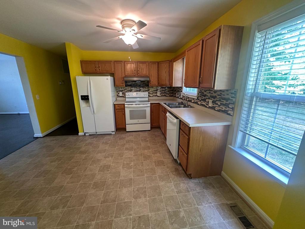 26116 OLD OFFICE RD, CULPEPER, Virginia 22701, 3 Bedrooms Bedrooms, ,2 BathroomsBathrooms,Residential,26116 OLD OFFICE RD,VAOR2014076 MLS # VAOR2014076