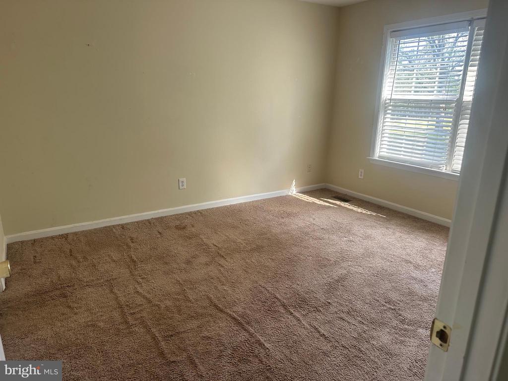 26116 OLD OFFICE RD, CULPEPER, Virginia 22701, 3 Bedrooms Bedrooms, ,2 BathroomsBathrooms,Residential,26116 OLD OFFICE RD,VAOR2014076 MLS # VAOR2014076