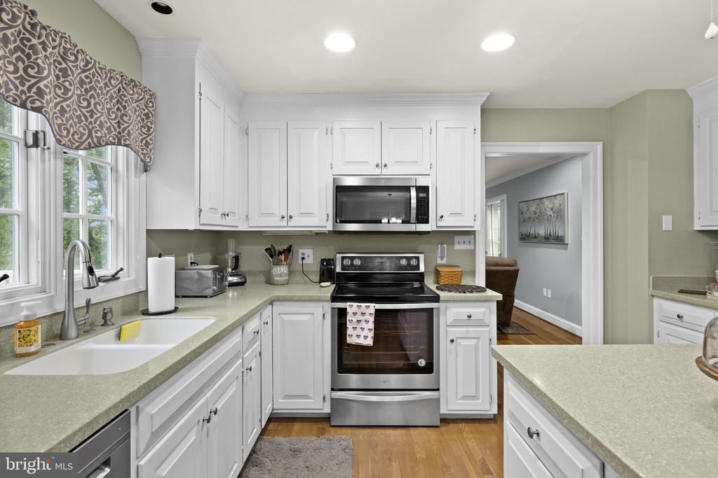 1942 BIBB STORE RD, LOUISA, Virginia 23093, 4 Bedrooms Bedrooms, ,3 BathroomsBathrooms,Residential,1942 BIBB STORE RD,VALA2009804 MLS # VALA2009804