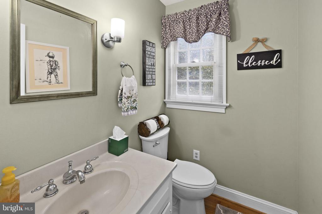 1942 BIBB STORE RD, LOUISA, Virginia 23093, 4 Bedrooms Bedrooms, ,3 BathroomsBathrooms,Residential,1942 BIBB STORE RD,VALA2009804 MLS # VALA2009804