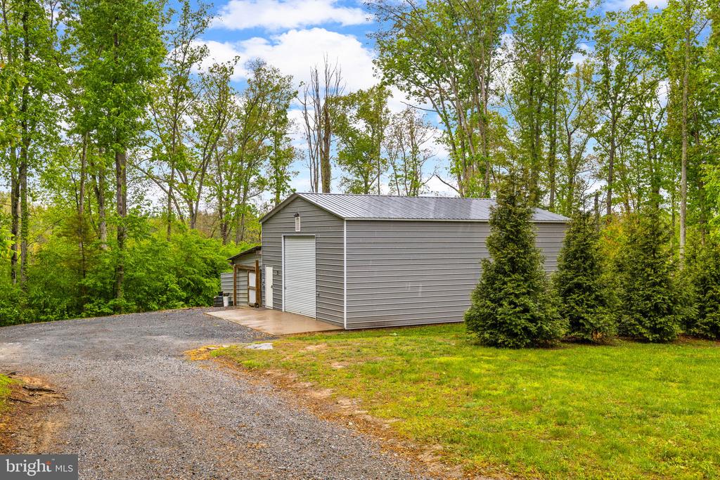 1942 BIBB STORE RD, LOUISA, Virginia 23093, 4 Bedrooms Bedrooms, ,3 BathroomsBathrooms,Residential,1942 BIBB STORE RD,VALA2009804 MLS # VALA2009804