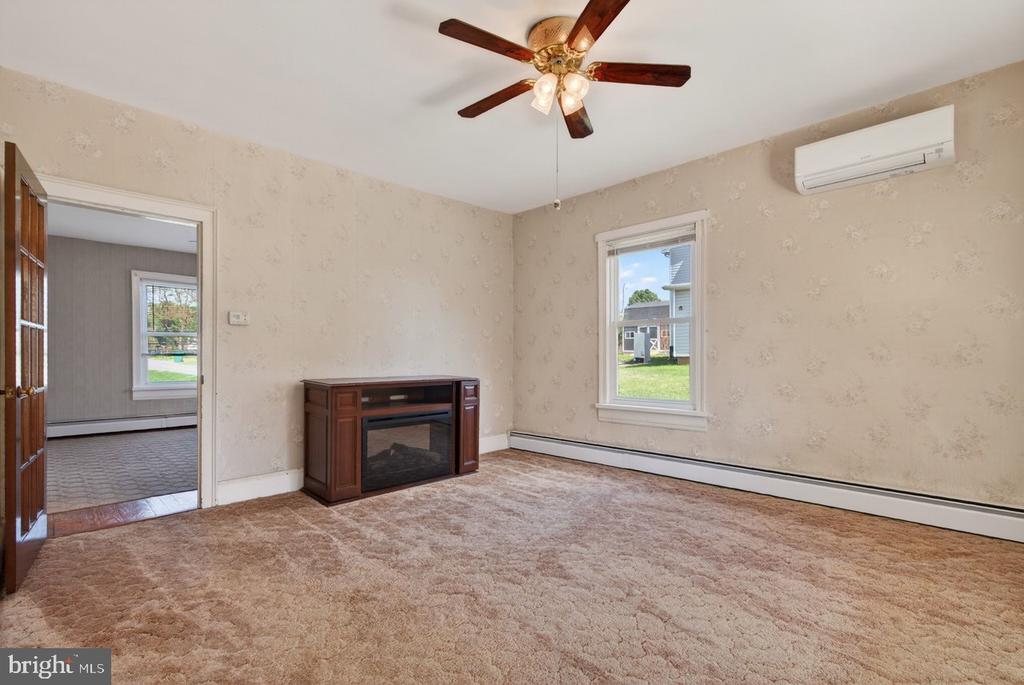 302 WOODLAND AVE, LURAY, Virginia 22835, 2 Bedrooms Bedrooms, ,1 BathroomBathrooms,Residential,302 WOODLAND AVE,VAPA2006394 MLS # VAPA2006394