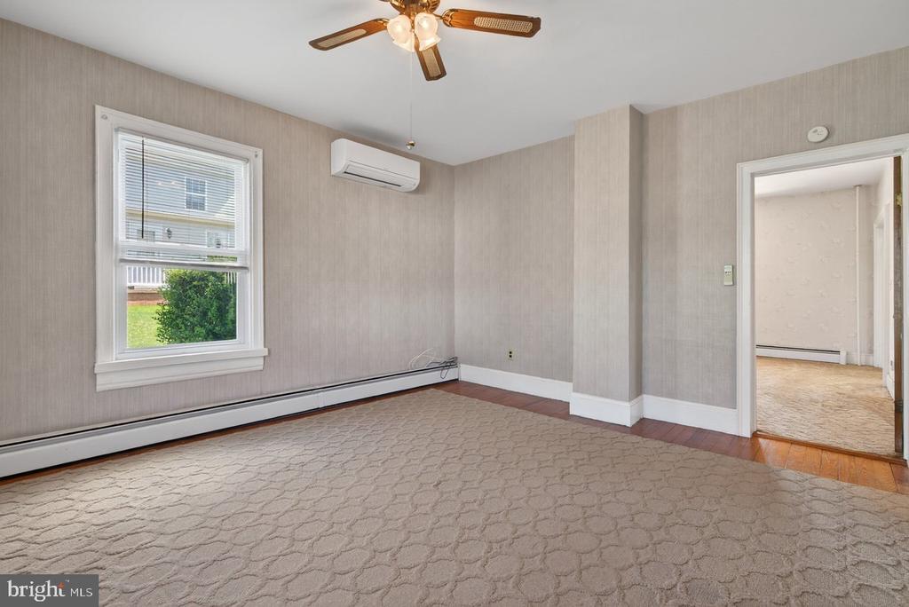 302 WOODLAND AVE, LURAY, Virginia 22835, 2 Bedrooms Bedrooms, ,1 BathroomBathrooms,Residential,302 WOODLAND AVE,VAPA2006394 MLS # VAPA2006394