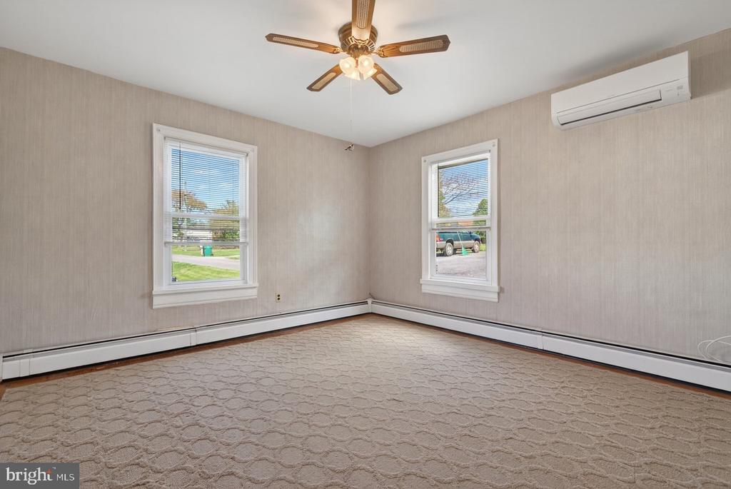 302 WOODLAND AVE, LURAY, Virginia 22835, 2 Bedrooms Bedrooms, ,1 BathroomBathrooms,Residential,302 WOODLAND AVE,VAPA2006394 MLS # VAPA2006394