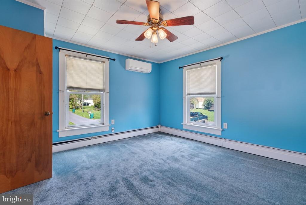 302 WOODLAND AVE, LURAY, Virginia 22835, 2 Bedrooms Bedrooms, ,1 BathroomBathrooms,Residential,302 WOODLAND AVE,VAPA2006394 MLS # VAPA2006394